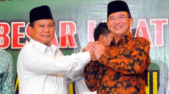 Prabowo dan Suryadharma Ali Datangi Ketua Majelis Syariah PPP