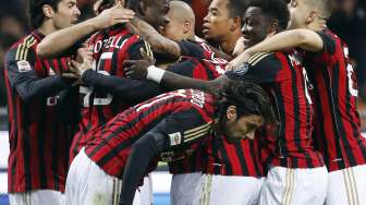 Balotelli Senang Cetak Gol Sundulan Pertamanya di Milan 