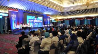 Amir Syamsuddin Buru-buru Tinggalkan Rapat Partai Demokrat