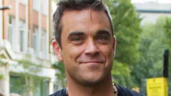 "Angels", Empati Robbie Williams bagi Korban Germanwings