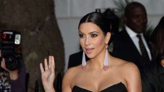 Ibunda Kim Kardashian Gugat Cerai