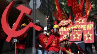 Peringatan Hari Buruh Internasional di Istambul, Kamis (1/5). [Reuters/Murad Sezer]