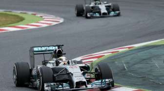 Trofi Keempat Hamilton