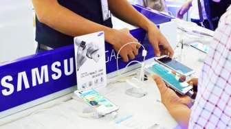 Samsung Perkenalkan "Smartphone" Tizen Pertamanya