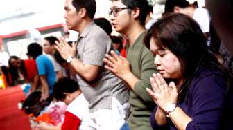 Suasana perayaan Waisak di Vihara Ekayana, Jakarta, Kamis (15/5/2014), yang turut dihadiri Wagub DKI Jakarta Basuki Tjahaja Purnama. [Suara.com/Adrian Mahakam]