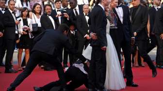 Foto: Insiden di Karpet Merah Festival Film Cannes