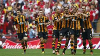 Pemain Hull rayakan gol ke gawang Arsenal [Reuters/Darren Staples]