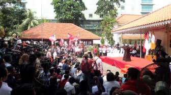 Simpatisan di Gedung Joang Teriak Jokowi for President