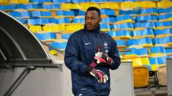 Prancis Kehilangan Mandanda