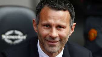 Mundur Sebagai Pemain, Giggs Banjir Pujian