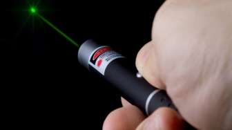 Di Tangan Lelaki Ini, "Laser Pointer" Jadi Alat Pembunuh