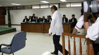 Foto: Sidang Perdana Anas