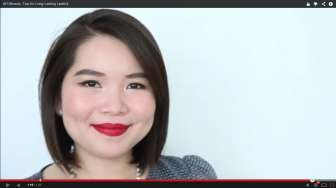 Video: Trik Agar Lipstik Anda Tahan Lama