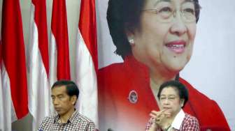 Pengamat: Jokowi Jangan Takut Lepaskan PDI Perjuangan