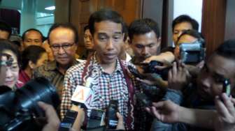 Jelang Debat Capres, Jokowi Kumpulkan Tim Sukses di Solo