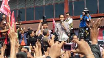 Jokowi: Buruh Tak Perlu Banyak Berdemo