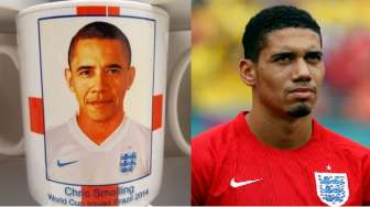 Obama Pernah Masuk Timnas Inggris, Tapi Cuma di Mug Ini