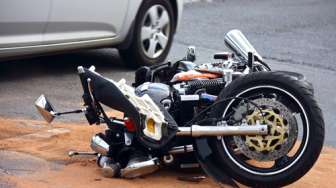 Hasil Studi: Kecelakaan Sepeda Motor Tanpa Helm Sebabkan Cedera Ekstrem