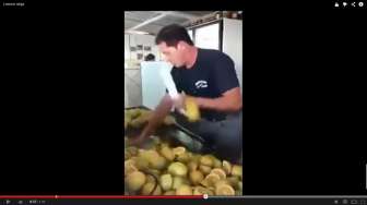 Video: Wow, Lelaki Ini Legenda Hidup Pemotong Buah Lemon