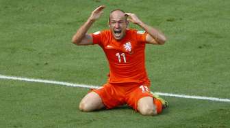 Pelatih Kosta Rika Khawatirkan "Diving" Robben