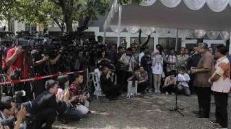 Presiden SBY bersama keluarga nyoblos Pilpres di Puri Cikeas Indah, Bogor Jakarta, Rabu (9/7). [Rumgapres/Abror]