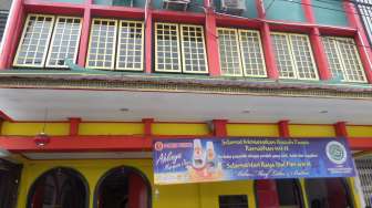 Uniknya Masjid Lautze di Pasar Baru