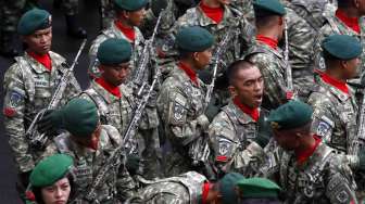 TNI dan Warga Saling Serang di Bogor