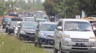 Jalur Mudik Selatan Cicalengka Padat Merayap