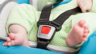 Dua Jam Kepanasan di Mobil, Bayi Perempuan Tewas 