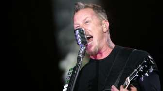 James Hetfield, Terpaksa Ikut Les Vokal Setelah Nyanyikan Lagu Orang