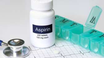Studi: Risiko Kematian Pasien Covid-19 yang Konsumsi Aspirin Lebih Rendah