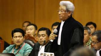 Adnan Buyung: Bukti Tim Prabowo Harus Lebih Konkret