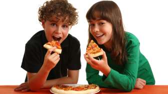 Studi: Remaja Kebanyakan Konsumsi Junk Food Berisiko Alami Gangguan Tidur