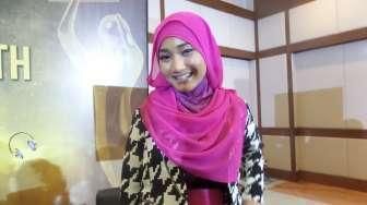 Pacar Ajari Fatin Shidqia Memasak