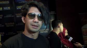 Reza Rahardian di acara press screening film Yasmine di Teater Djakarta Theater, Thamrin, Jakarta Pusat, Kamis (14/8). [suara.com/Ismail]