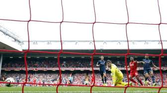 Babak I, Sterling Bawa Liverpool Unggul atas Southampton