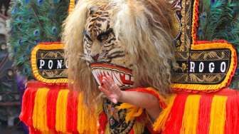 Pria di Jepang Jadikan Bujang Ganong Reog Ponorogo Kostum Halloween, Dipuji Warganet