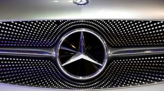 Mercedes-Benz Kembangkan Teknologi Airbag  Penumpang di Baris Kedua