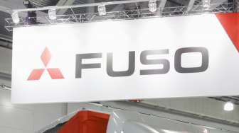 Mitsubishi Fuso Buka Suara Terkait Maraknya Truk Impor China Masuk Indonesia