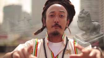 Ras Muhamad Duduki Peringkat Pertama 'Album Top 50' Situs Reggae