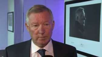 Video: Sir Alex Ferguson Lelang 15 Foto Selama Menangani United