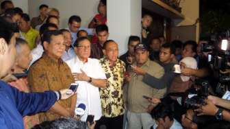 Akbar Tandjung Berharap Golkar Tetap di KMP