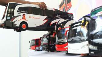 Pameran transportasi Indonesia 2014 di gedung SMESCO Jakarta, Rabu (10/9). Pameran bertajuk \"Masa Depan Transportasi Indonesia\". [suara.com/Rengga Satria] 