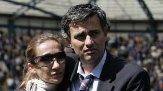 Ini Dia Sisi Romantis Seorang Jose Mourinho