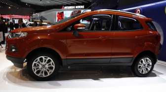 Mobil Ford Ecosport yang mengusung mesin Ecobust berkepasitas 1.500cc di ajang IIMS 2014, Kamis (18/9). [suara.com/Kurniawan Mas'ud]