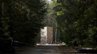 Kamp pembantaian Nazi di Sobibor, sebelah timur Polandia, Kamis (18/9). [Reuters/Kacper Pempel]