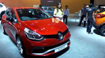 Renault Clio RS Turut Panaskan Persaingan Otomotif