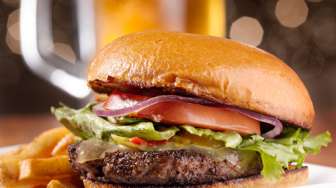 Pria Order Burger Isi Kebab ke Penjual, Hasil Jadinya Bikin Warganet Heran