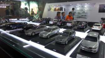 Mobil-mobil Ini Dijual Hanya Rp334.000 di IIMS 2014