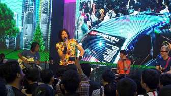 Grup Band GIGI tampil di IIMS 2014 di JIExpo Kemayoran, Jakarta, Sabtu (27/9). [suara.com/Tengku Sufiyanto]